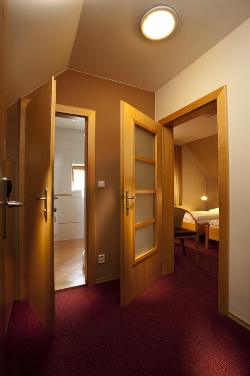 Hotel Kravi Hora Bořetice Zewnętrze zdjęcie